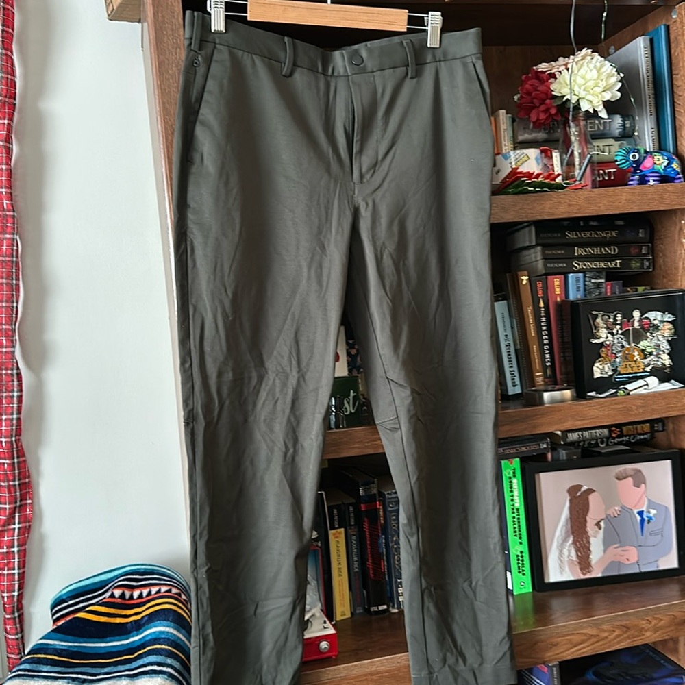 Banana Republic new dark green athletic pants